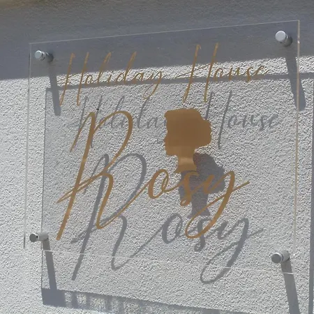 House Rosy *